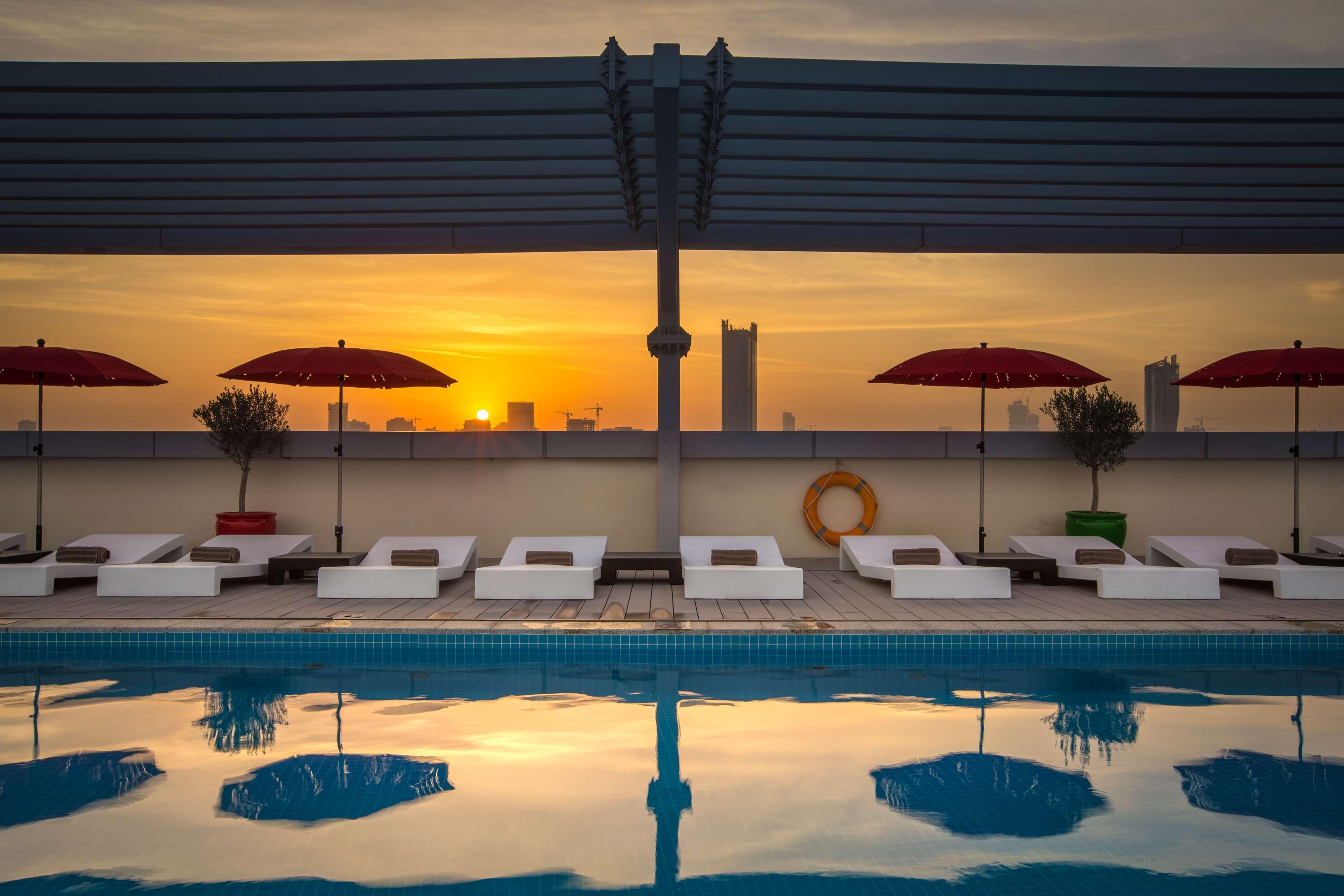 Park Inn By Radisson Dubai Motor City Exteriér fotografie