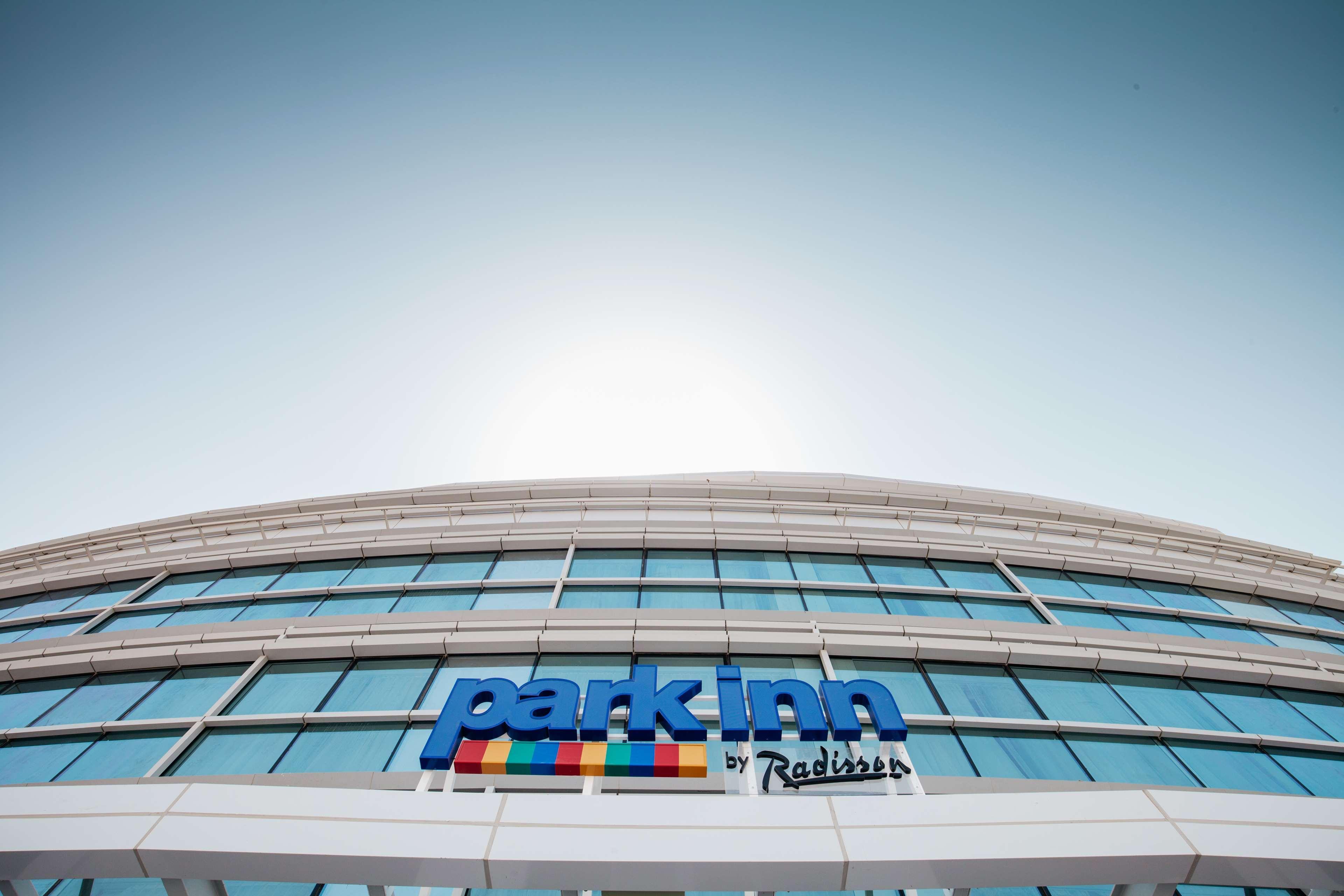 Park Inn By Radisson Dubai Motor City Exteriér fotografie